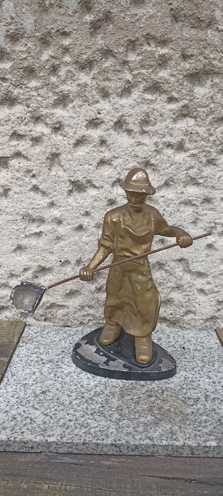 Figurka hutnika - odlewnik
