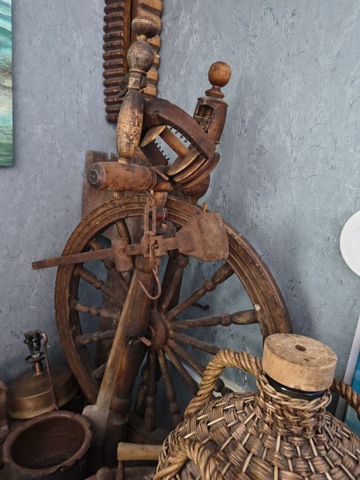 Веретено, гребенець, коромисло..