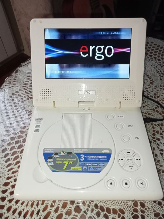 Dvd-плеєр портативний ERGO 7880TV