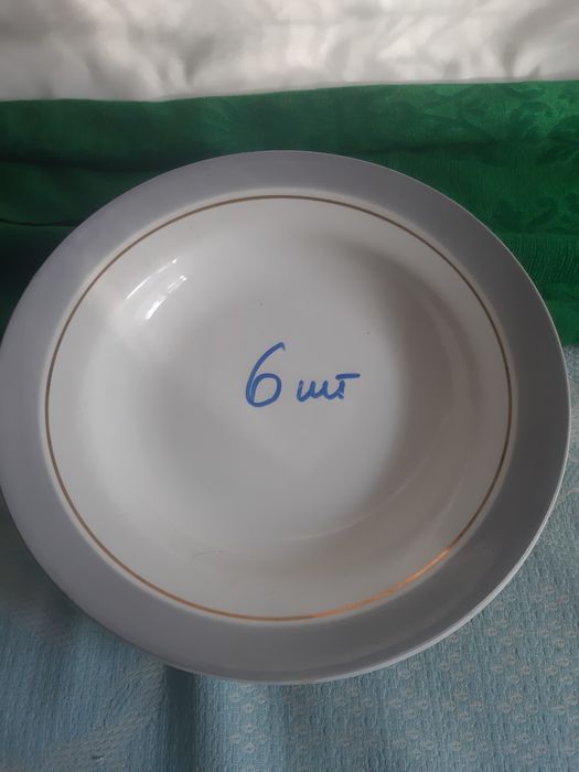 Тарелки глубокие новые 6 шт.