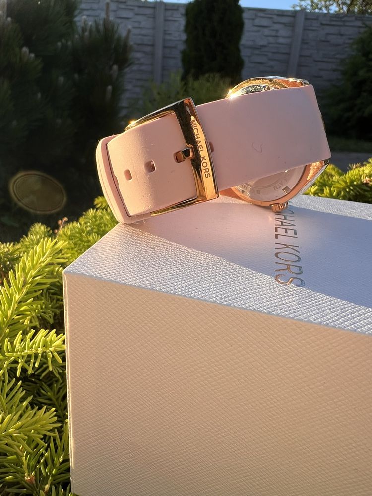 Часы Michael Kors