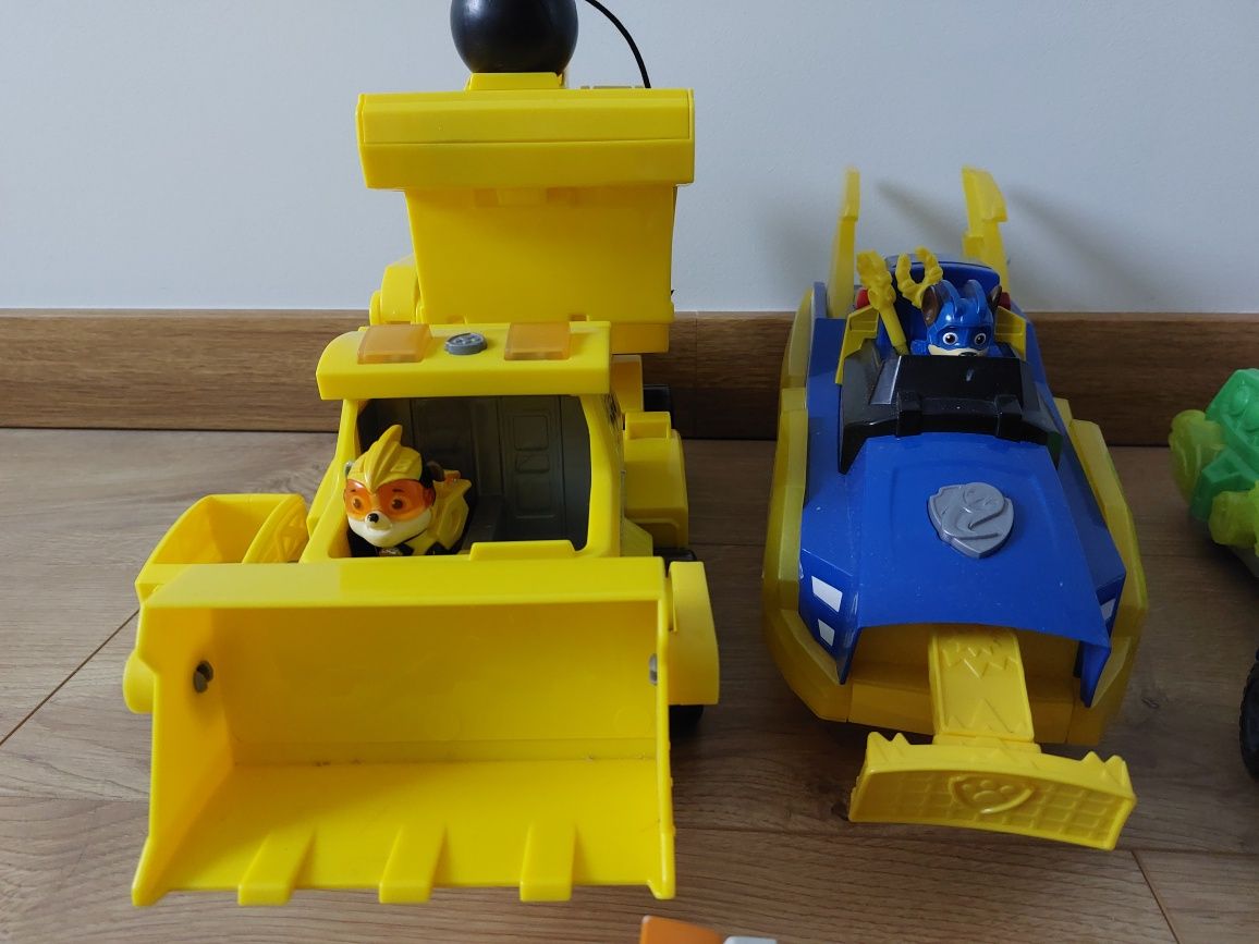 Psi patrol buldożer Rubbla i  pojazd Chase