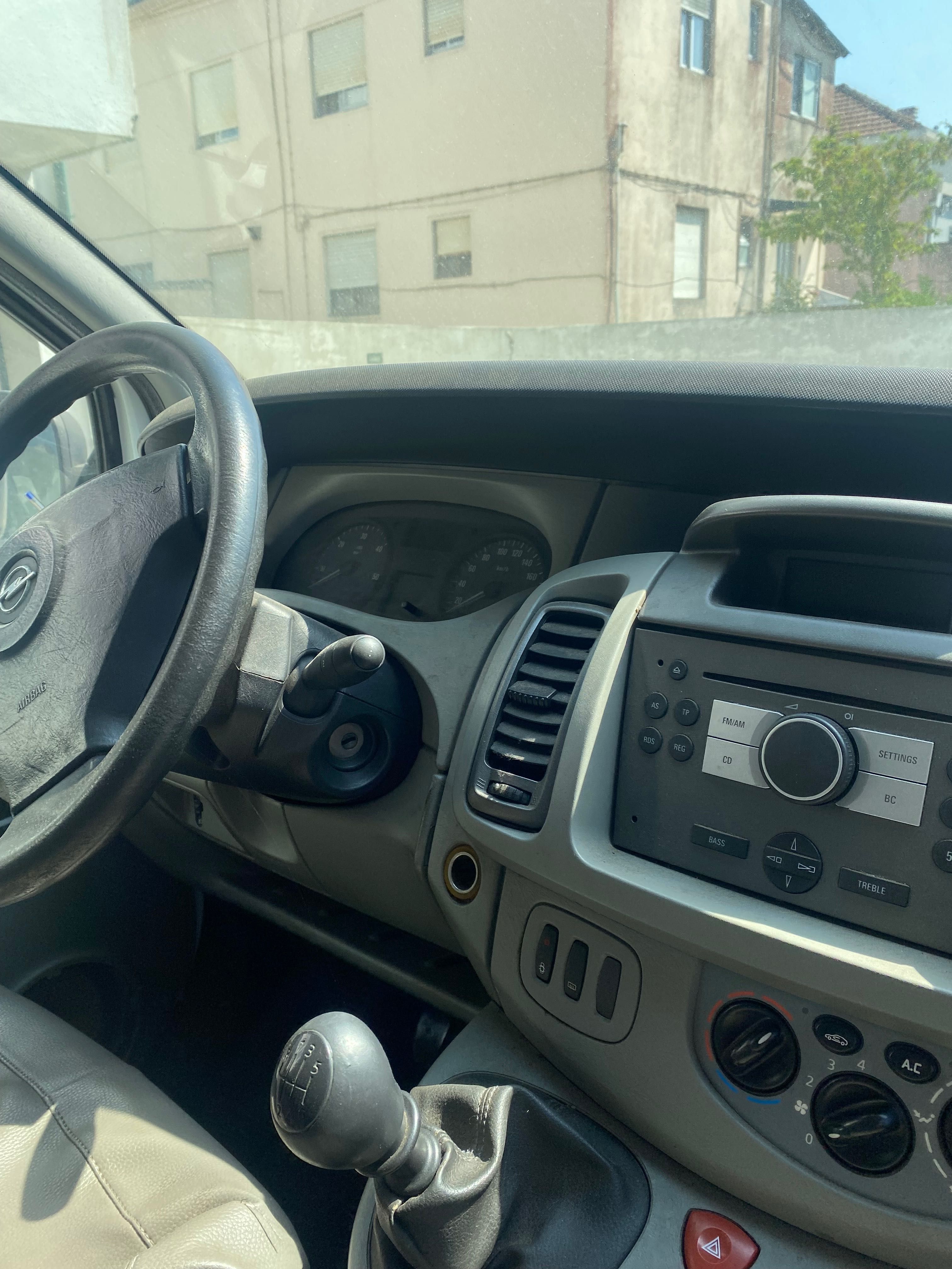 Opel Vivaro usada