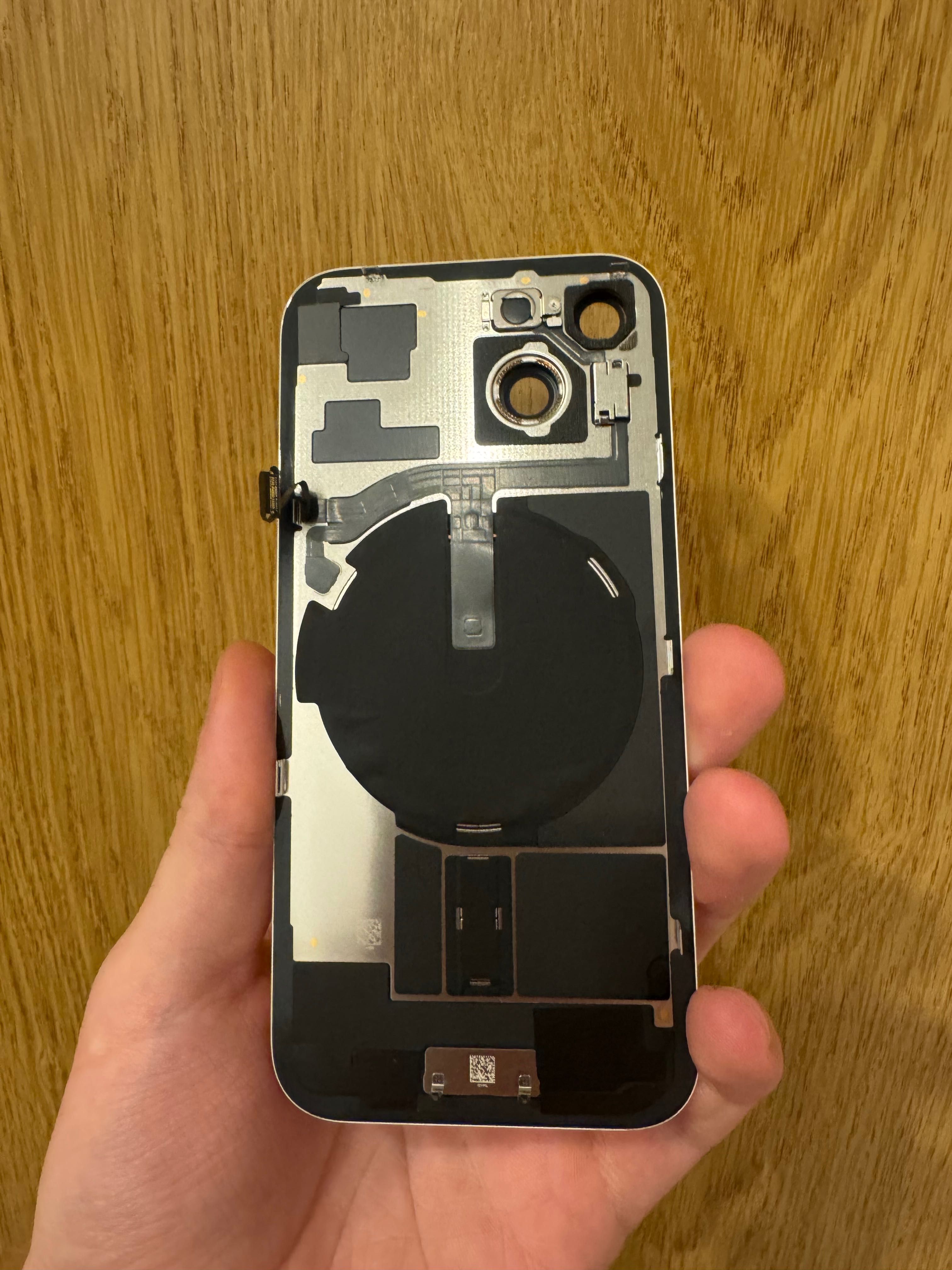 iPhone 15 Tylna Klapka ORG