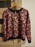 Bluza w różyczki Stradivarius S