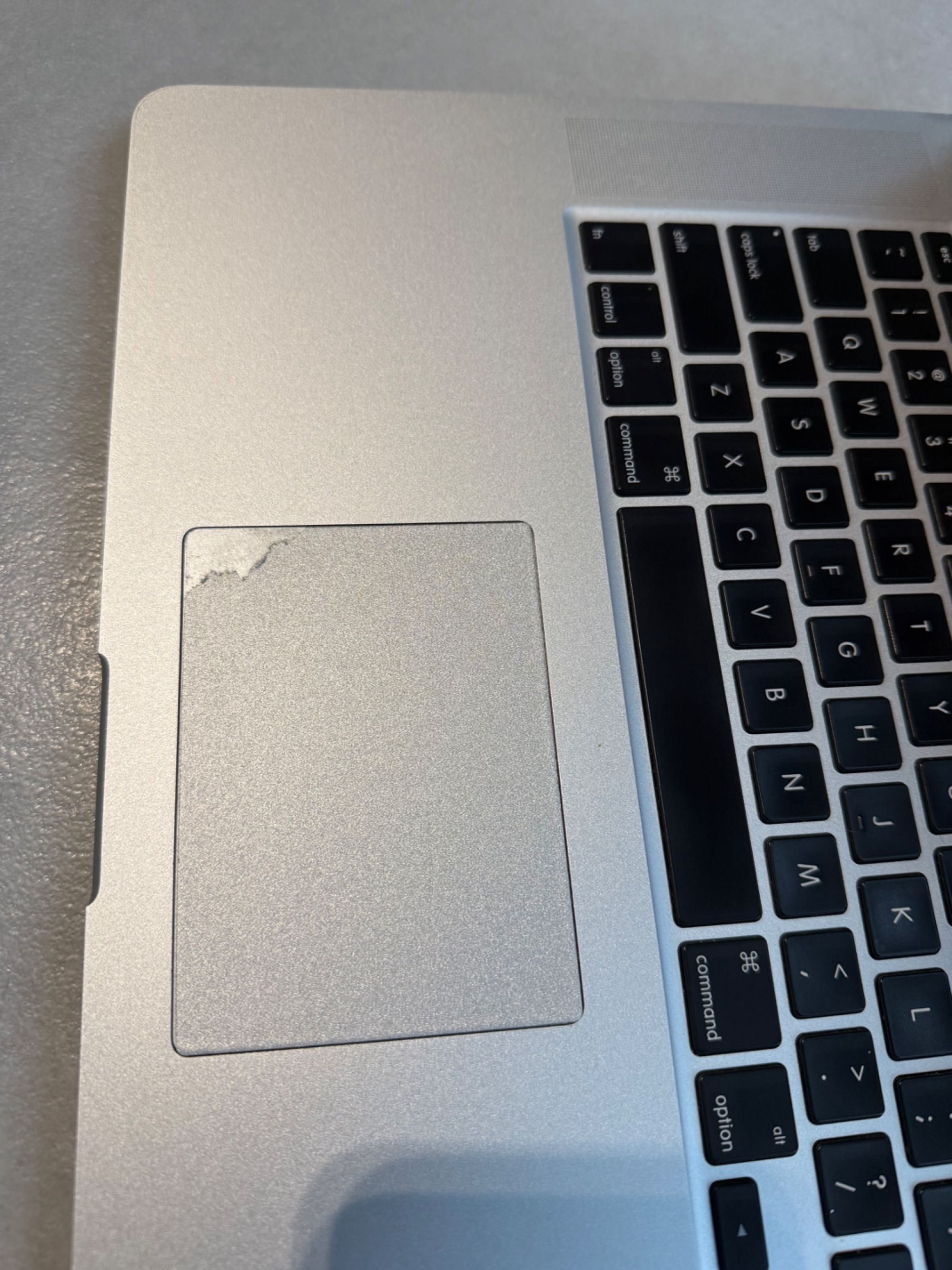 MacBook Pro A1398 Core i7 16GB