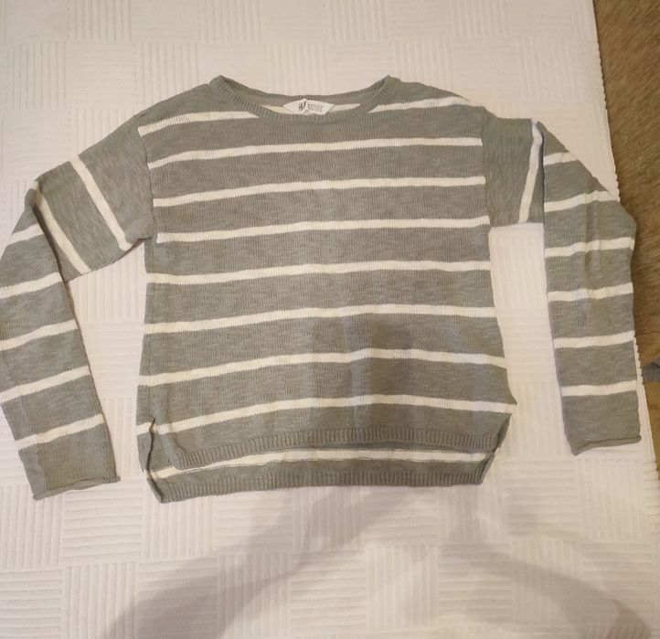 Свитер фирмы HM на девочку, 9-10 лет