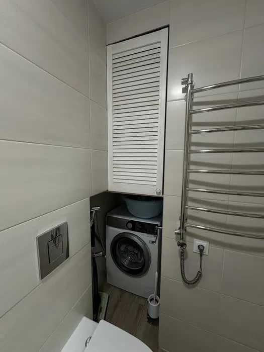 Двокімнатна квартира за адресою Олега Мудрака, 41.