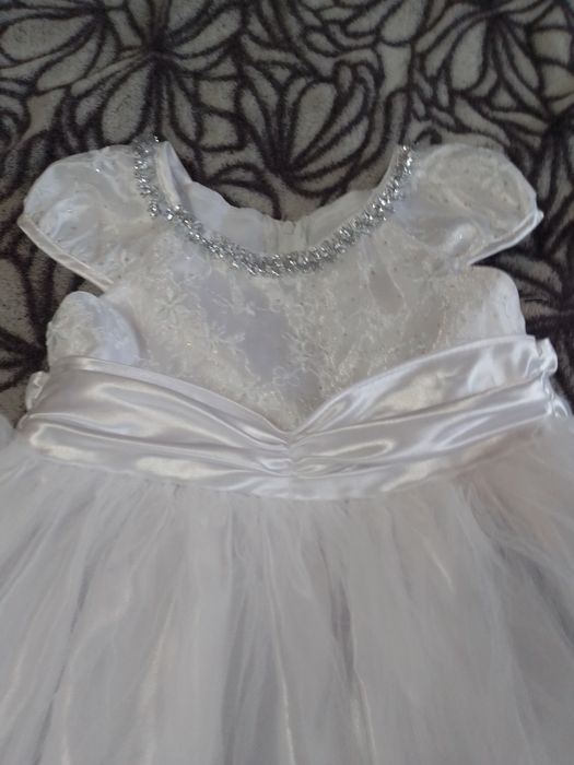 Святкова пишна сукня