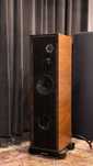 Piękne kolumny do niedużych pomieszczeń, jak Harbeth Sonus Faber