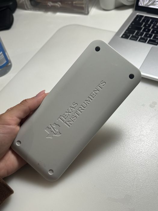 Calculadora Gráfica TEXAS TI-84 Plus CE-T