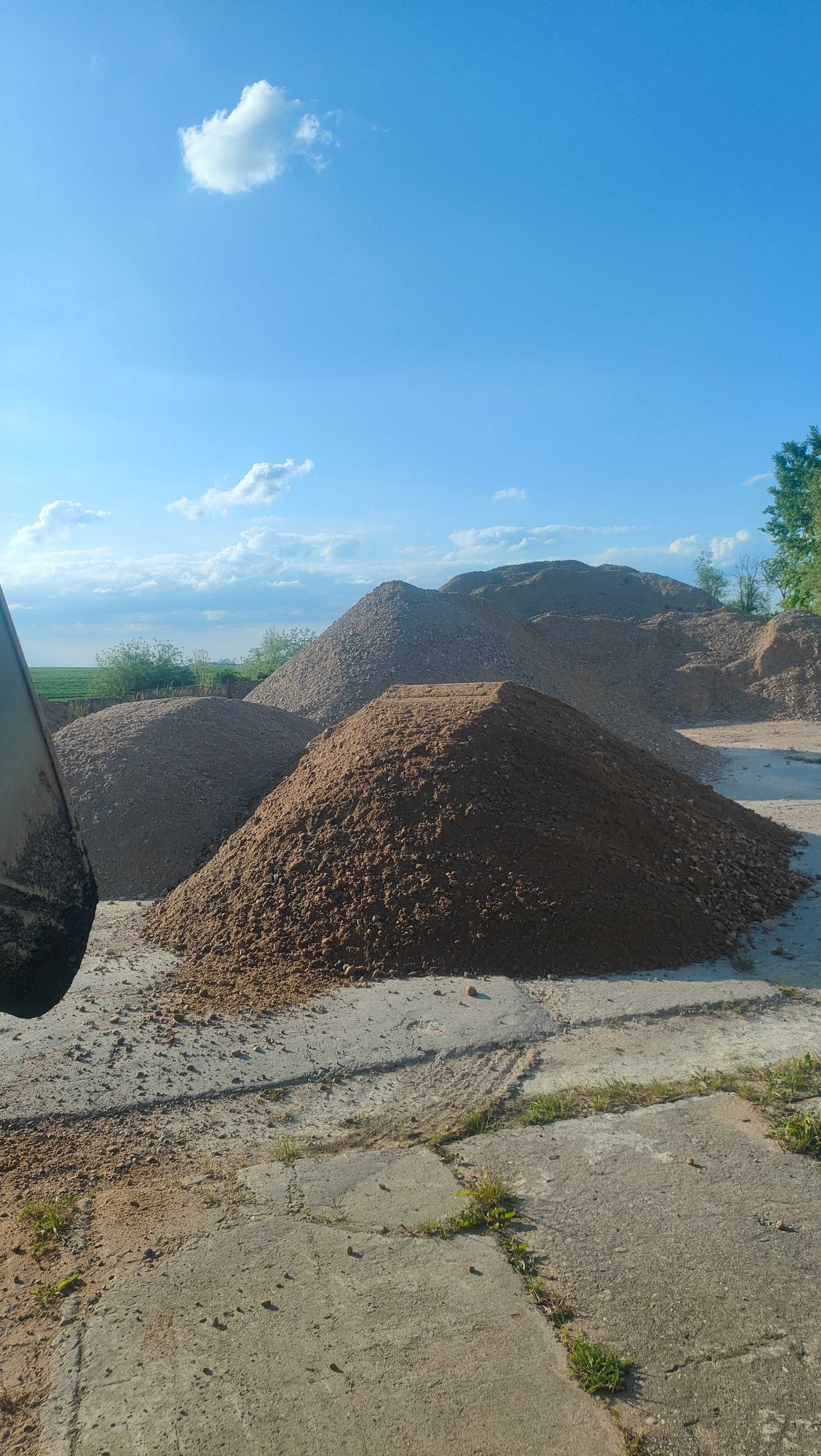Piasek zasypowy fundamenty 04 pospółka żwir