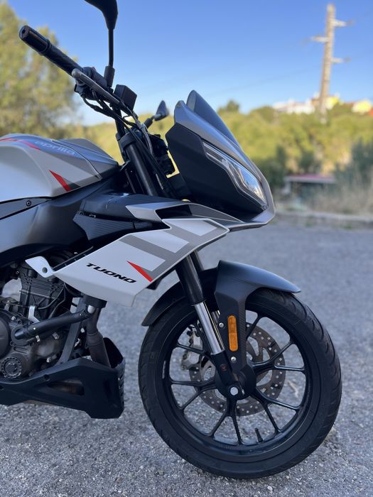 Aprilia Tuono 125 – 2022 – 7.900 km