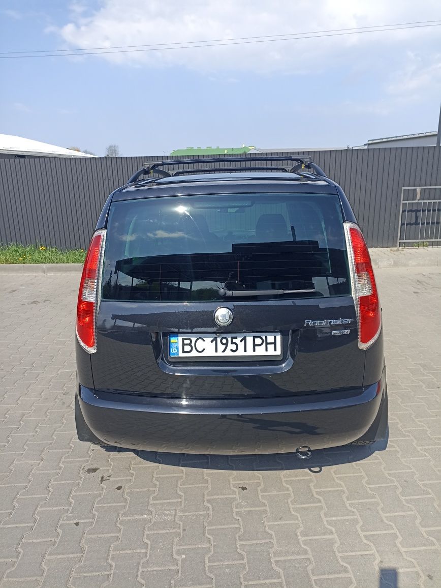 Продам Skoda Roomster