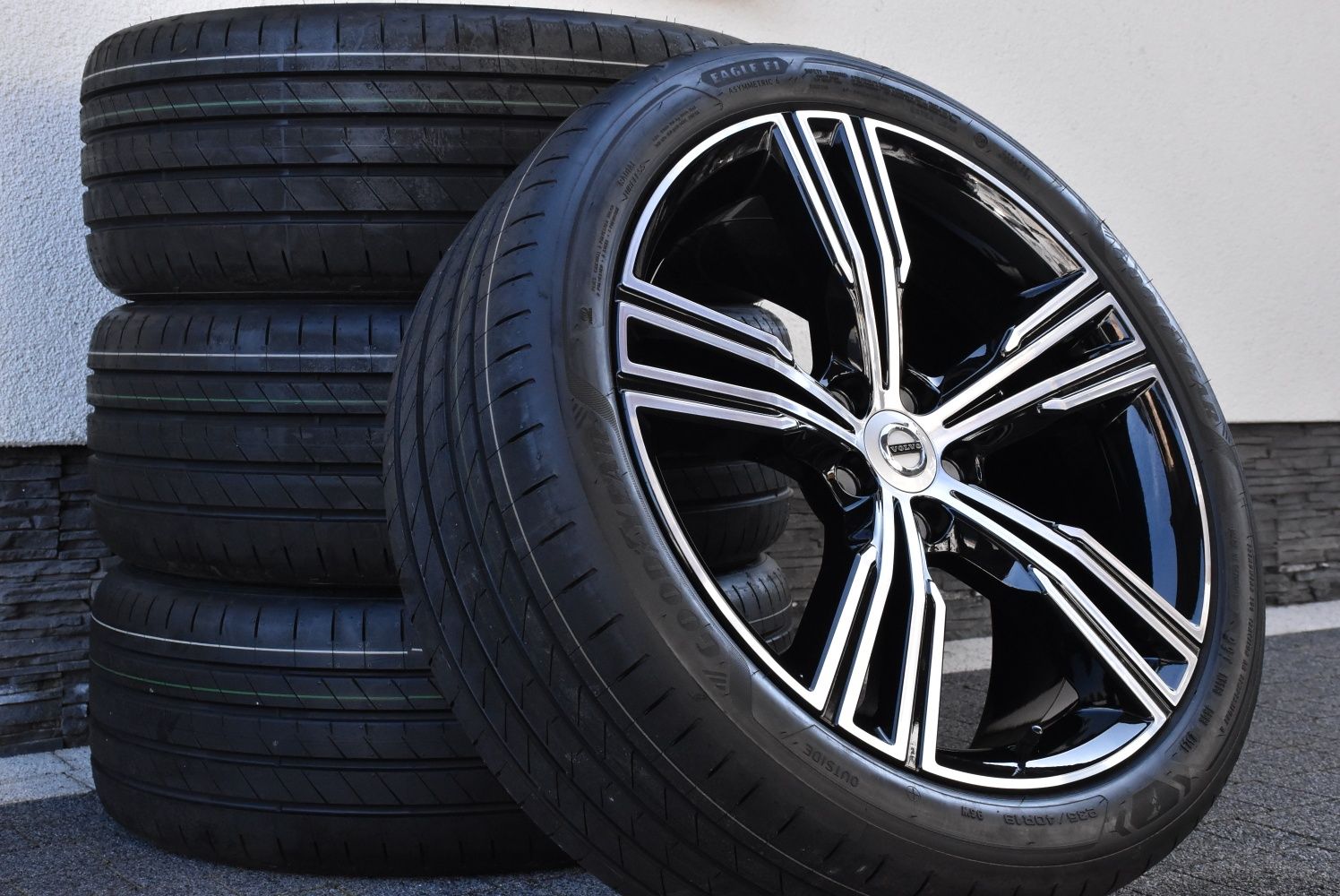Nowe koła Volvo S60 V60 V40 Cross Country 19" Goodyear  Dot24