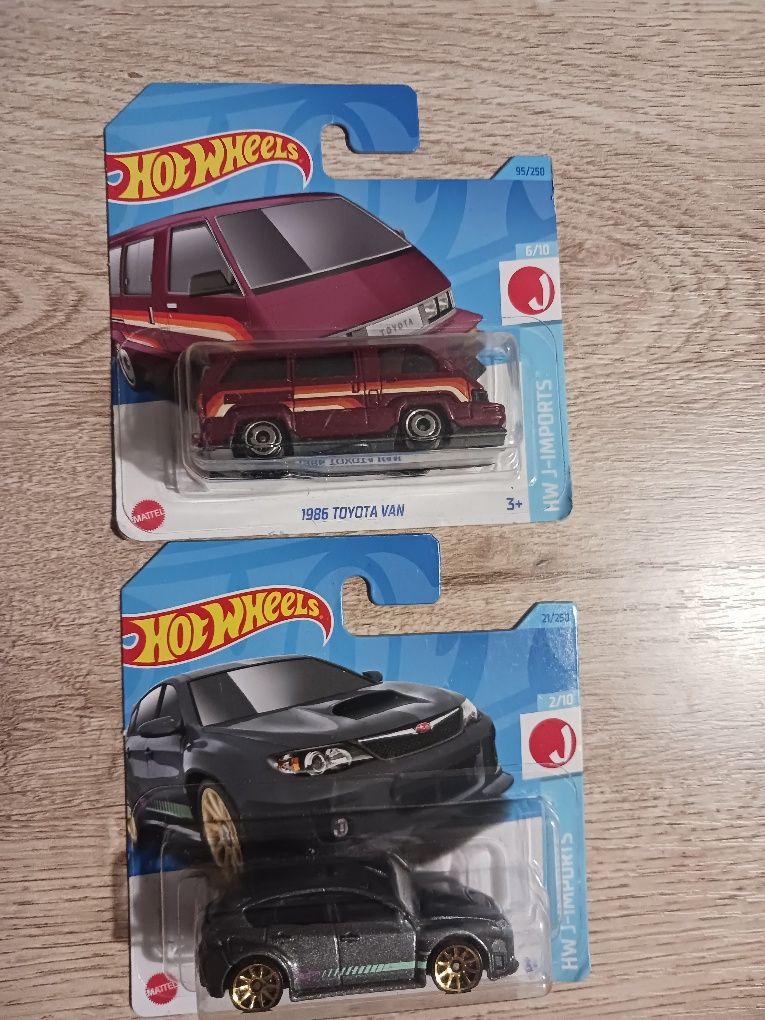 Różne hotwheelsy