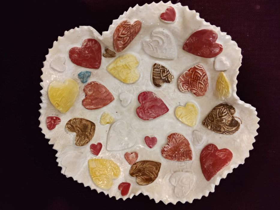 Niepowtarzalna, dekoracyjna miska w serca