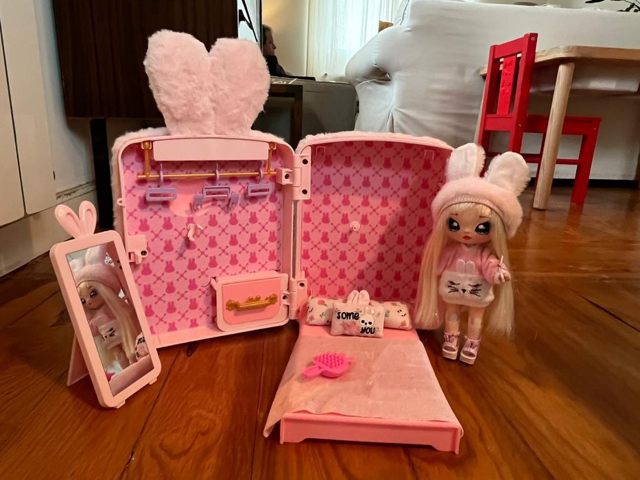 Na! Na! Na! Surprise