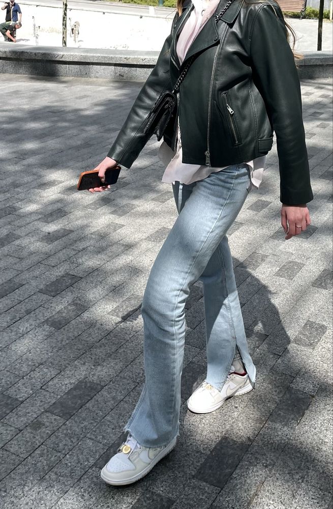 в наявності джинси Zara різного фасону