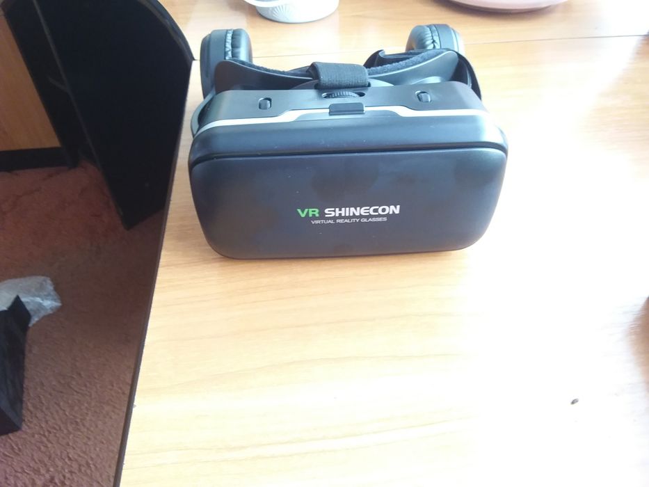 Окуляри для перегляду закачаних програм на телефон