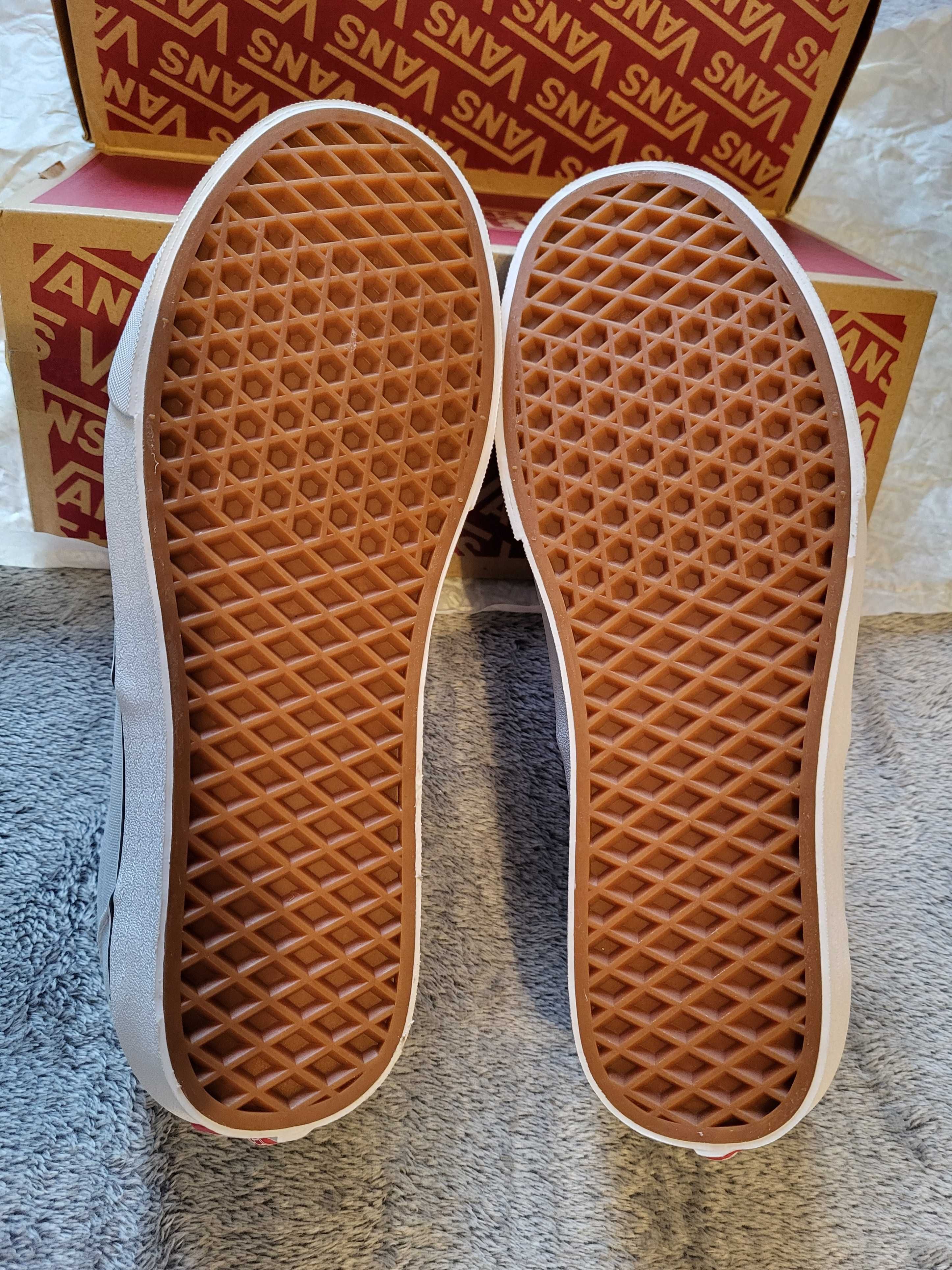 Tenisówki VANS Era jasnoniebieskie - rozmiar 42 - niedostępne na ryku