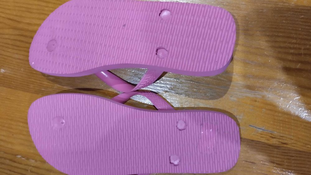 Chinelos Havaianas de mulher rosa forte tamanho 37-38
