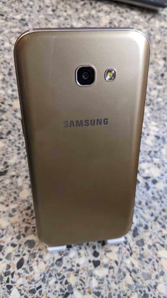 Samsung Galaxy A5 SM-A520F