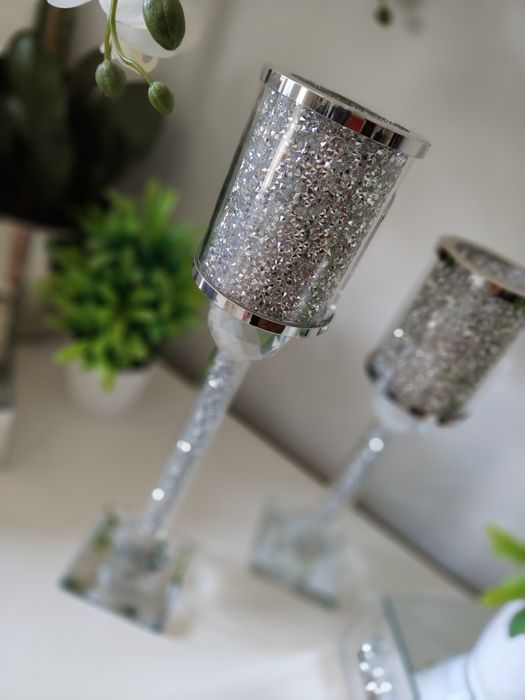 Wysoki świecznik na nóżce z kryształkami Glamour wys. 30cm