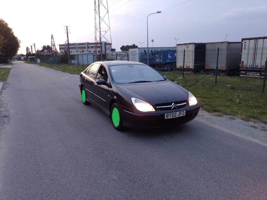 Citroen c5 anglik silnik 2,0 hdi  sprawny jeżdżacy czarny na Wrak RACE