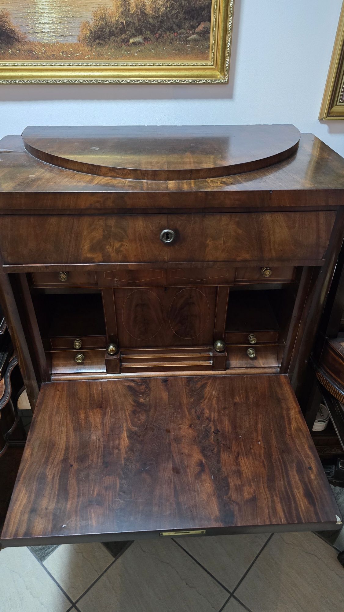 Sekretera Biedermeier