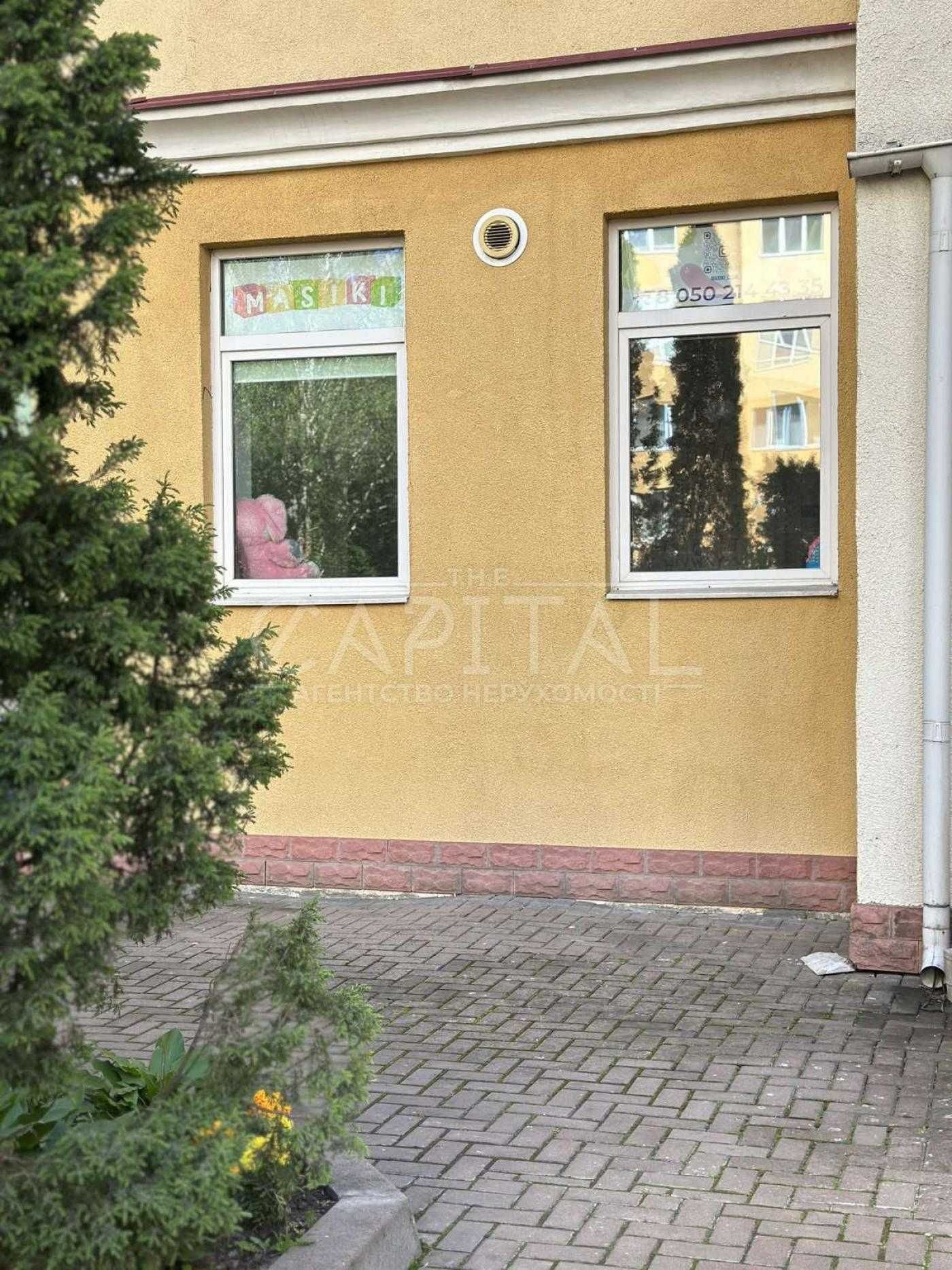 Продаж квартири на 1 поверсі ЖК Чайка з наскрізними фасадними вікнами