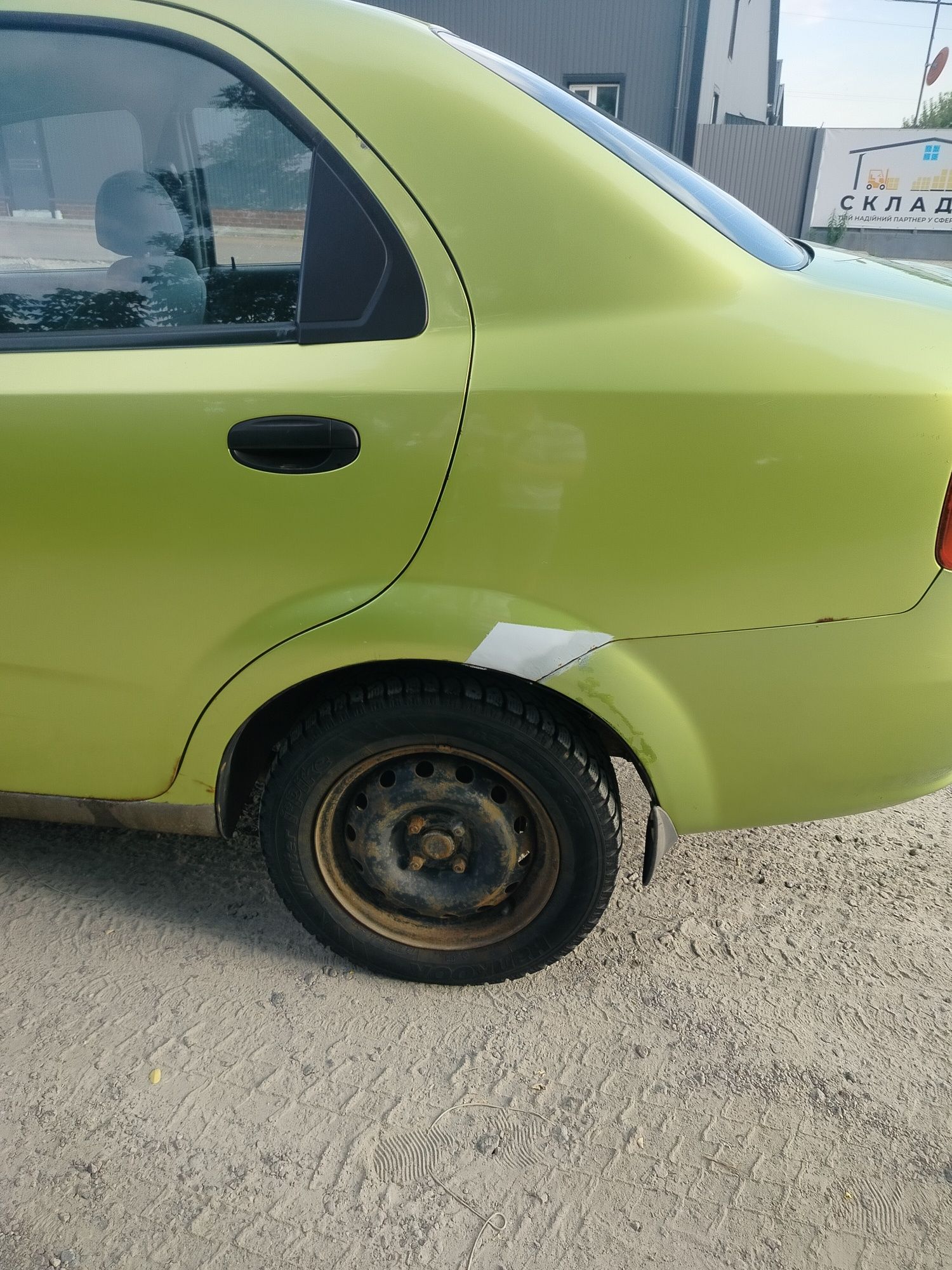 Chevrolet aveo 2005 рік