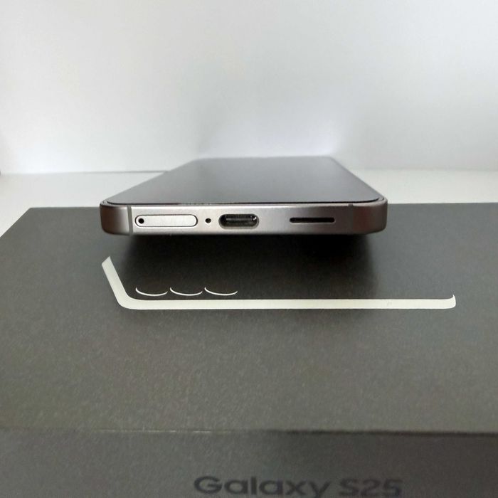 Samsung S25 256GB kolor Srebrny - jak NOWY na GWARANCJI