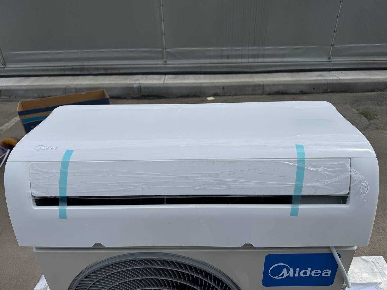 Кондиціонер Midea інверторна спліт-система для обігріву/охолодження!