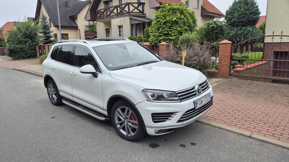Volkswagen Touareg 3.0 TDI R-line