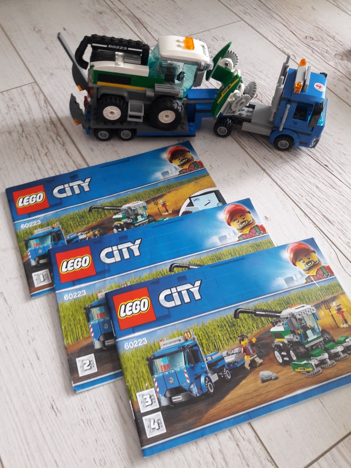 Sprzedam klocki lego city 60223 REZERWACJA