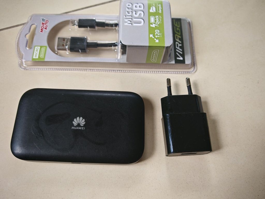 Huawei E5783 z ładowarką, kabelkiem USB, modem LTE 4G wifi 5 GHz