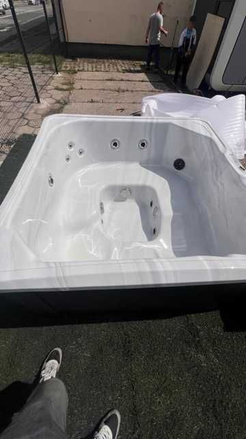 Balia ogrodowa jacuzzi wanna z hydromasażem bania ruska akrylowa