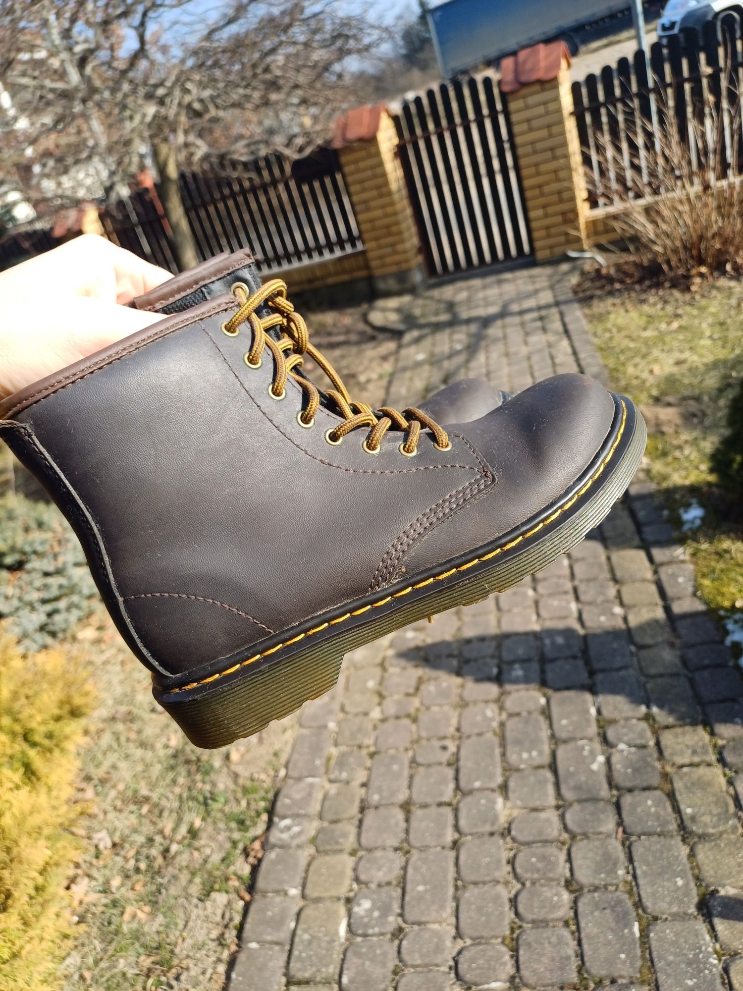 Butt dzieciece dr martens