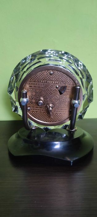 Zabytkowy radziecki zegar