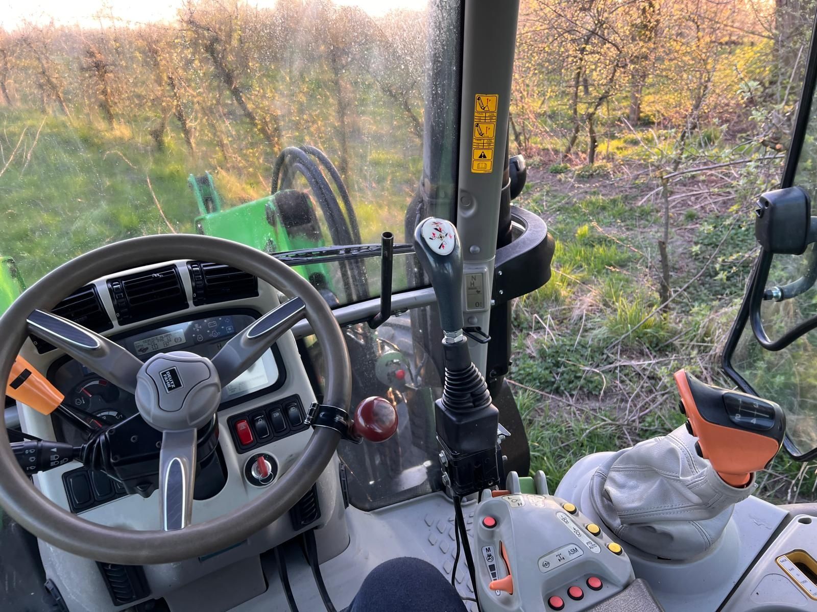 Deutz-Fahr agrotron 6130.4 ladowacz tur stoll piekny stan orginal
