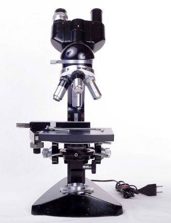 Solidny Mikroskop Optyczny Biologiczny MB-30 PZO