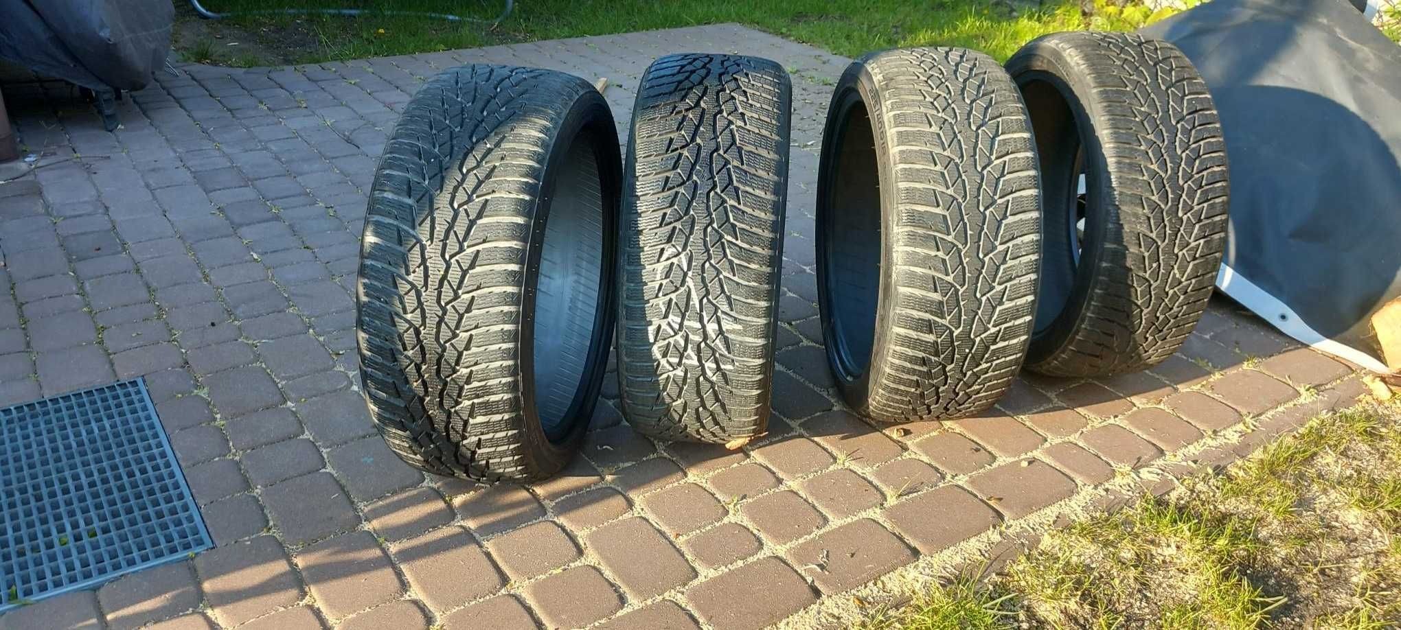 Opony zimowe NOKIAN 225/40R18 92V XL