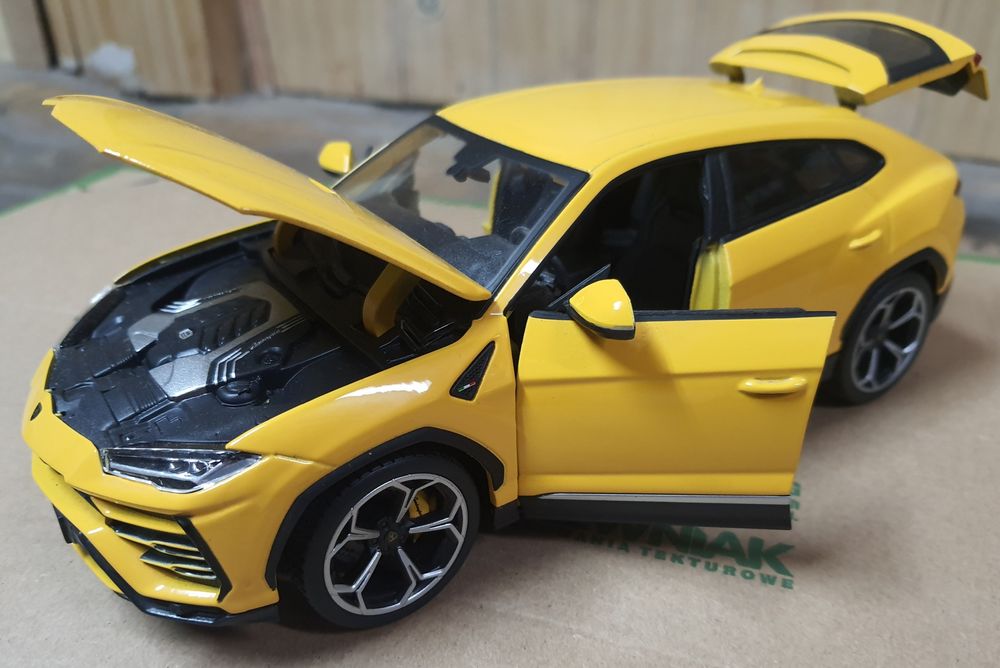 Kolekcja modeli samochodów skala 1.18