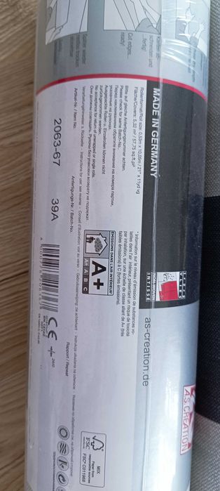 Tapeta ścienna w kratę zmywalna dwie rolki