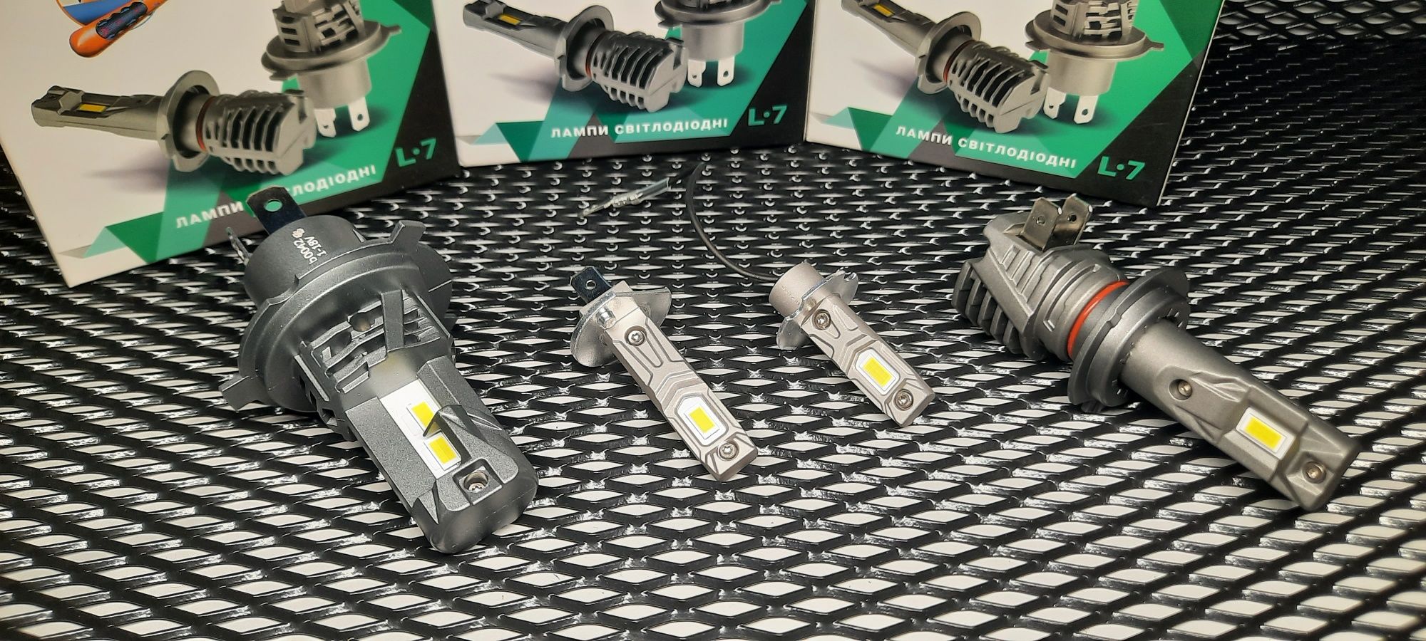 Лампа світлодіодна NEXTONE LED L7 H11/H3/H1/H4/H7 6000K 6000 LM 25W