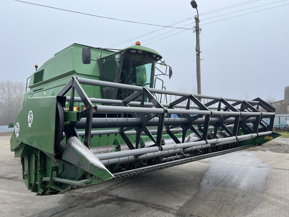 Прадам комбайн John Deere 2066