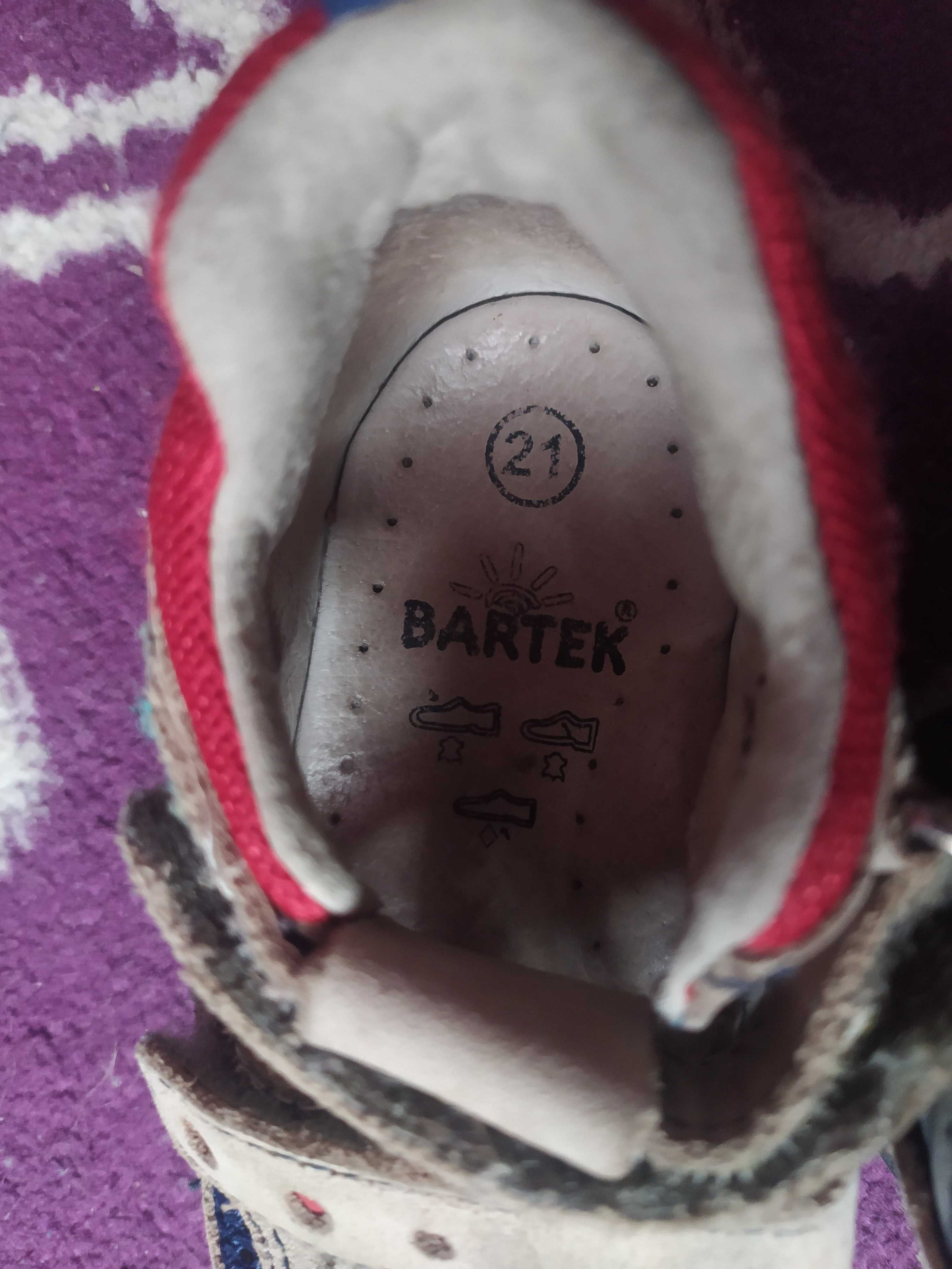 Sandały firmy Bartek rozmiar 21