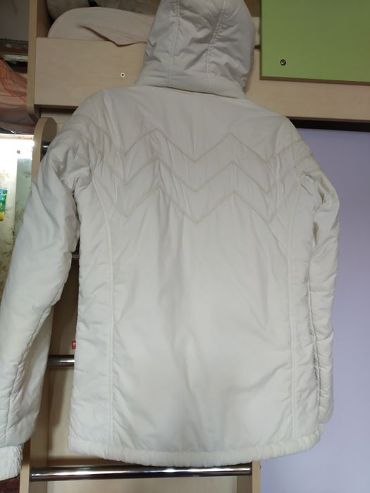 Срочно! Фирменная демисезонная куртка Hause размер 46 - 48.
