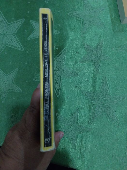 Mon pote le vendu.  Portes incluídos